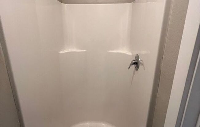 Studio, 1 bath, 172 sqft, $895, Unit A2
