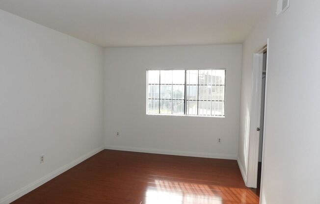 2 beds, 2 baths, $2,600, Unit 104