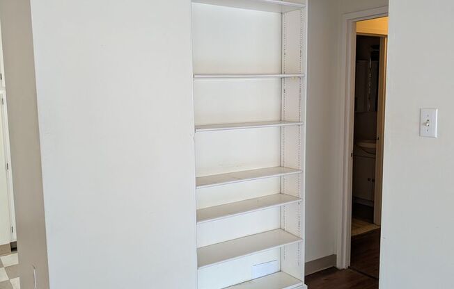 1 bed, 1 bath, 570 sqft, $3,200, Unit 609