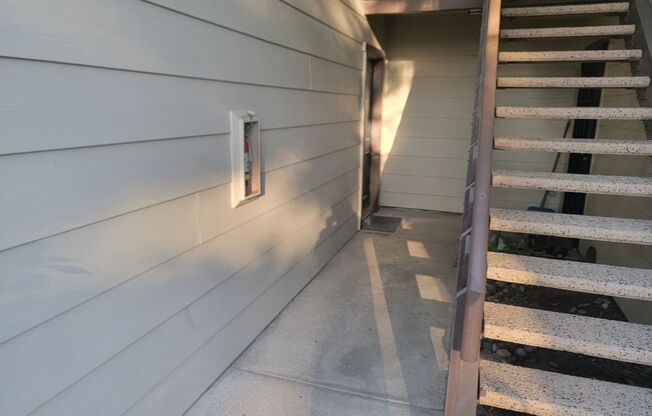 1 bed, 1 bath, $2,400, Unit # 349