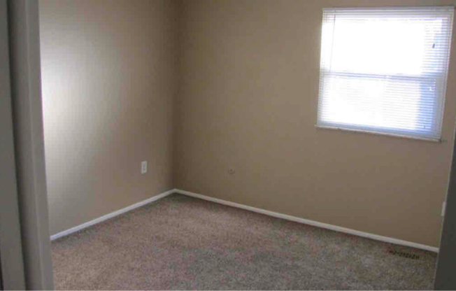 2849 AVATI DR