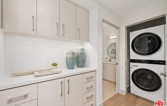 2 beds, 2 baths, 1,120 sqft, $5,295