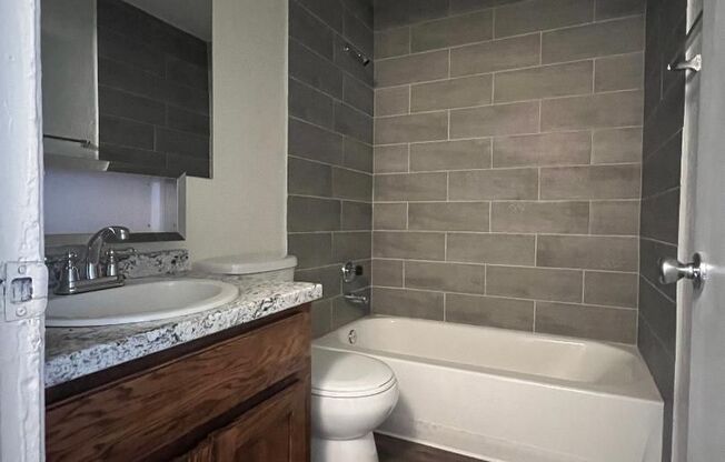 2 beds, 1 bath, $1,345, Unit 65
