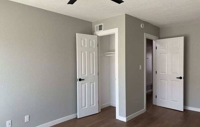 2 beds, 1 bath, 950 sqft, $2,815, Unit 0036