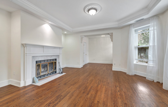 300 F ST NE