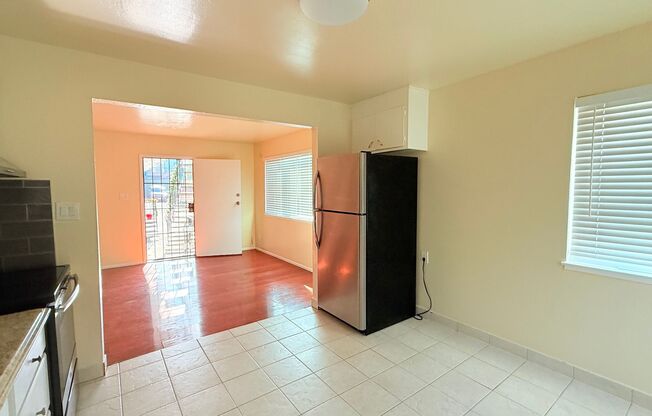 2 beds, 1 bath, $2,100, Unit 2424 94th Ave - Apt 1