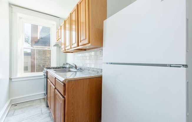 Studio, 1 bath, 375 sqft, $1,175, Unit A7