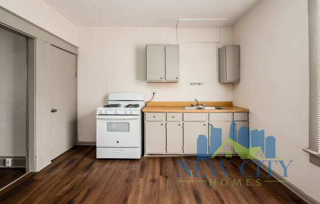 2 beds, 1 bath, 744 sqft, $999, Unit 1342 W State Street, Columbus, OH 43222