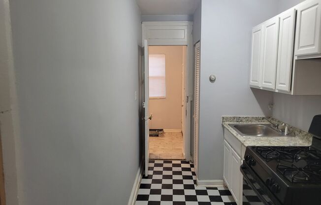 1 bed, 1 bath, $1,403, Unit Bryant St NE 1376 Unit 1