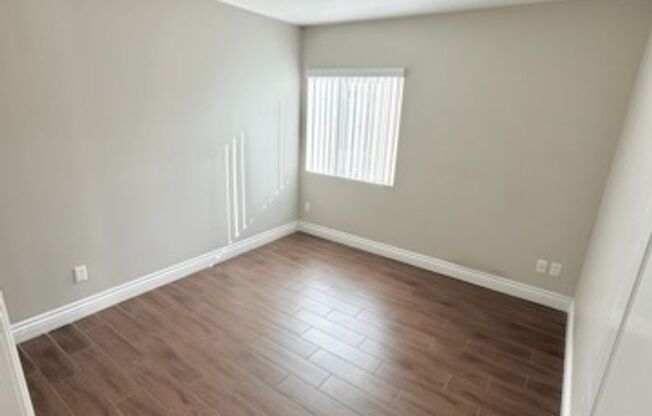 2 beds, 1.5 baths, 840 sqft, $2,650, Unit 105