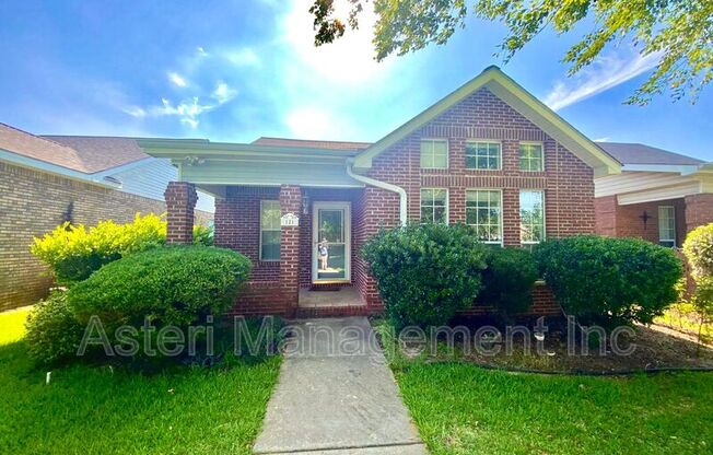 121 WILLIAMSTOWN DR