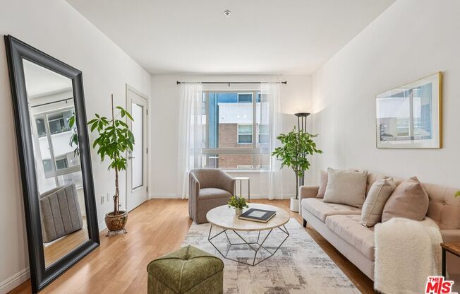 1 bed, 1 bath, 628 sqft, $2,400, Unit 234