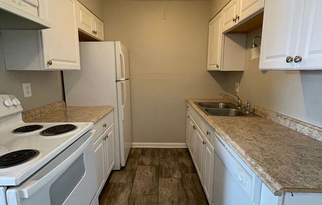 Hackel Dr Apartments