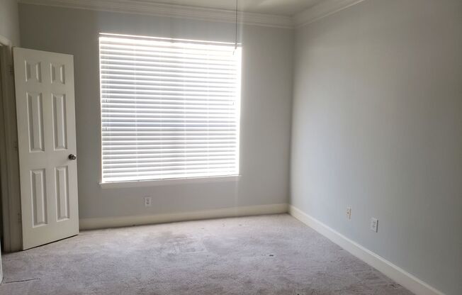 2 beds, 2 baths, $2,015