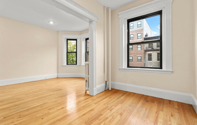 1 bed, 1 bath, 579 sqft, $3,100, Unit 18