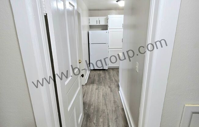 2 beds, 1 bath, 700 sqft, $825