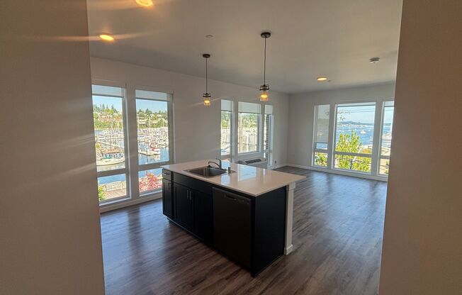 2 beds, 2 baths, 875 sqft, $2,690, Unit 312