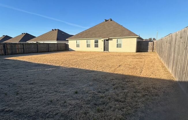 4 beds, 2 baths, $1,625