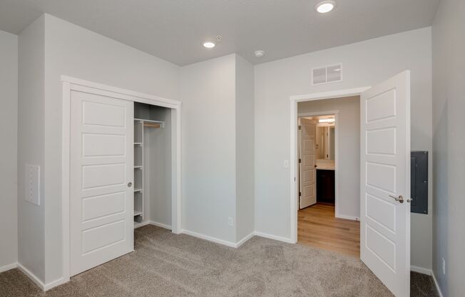 2 beds, 2 baths, 1,052 sqft, $1,702, Unit D208