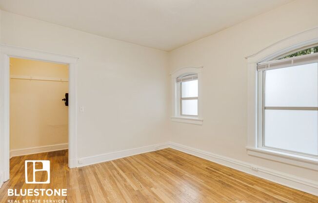 1 bed, 1 bath, 579 sqft, $1,100, Unit 216
