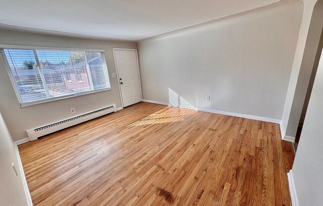 162-176 S Ingalls St