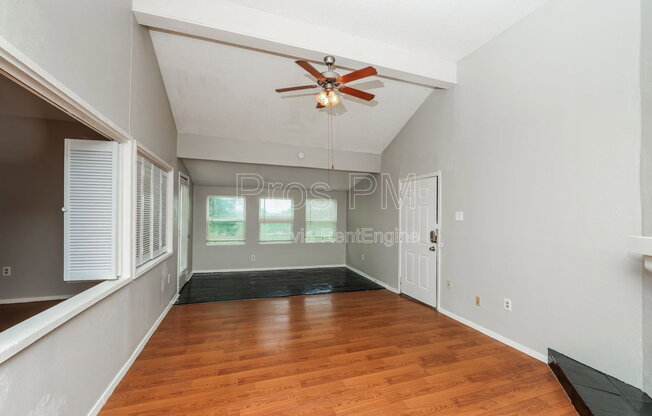 1 bed, 1 bath, 730 sqft, $845, Unit 1216