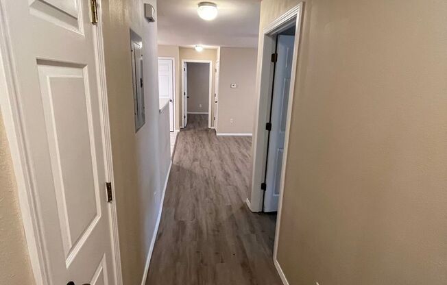 2 beds, 2 baths, $895