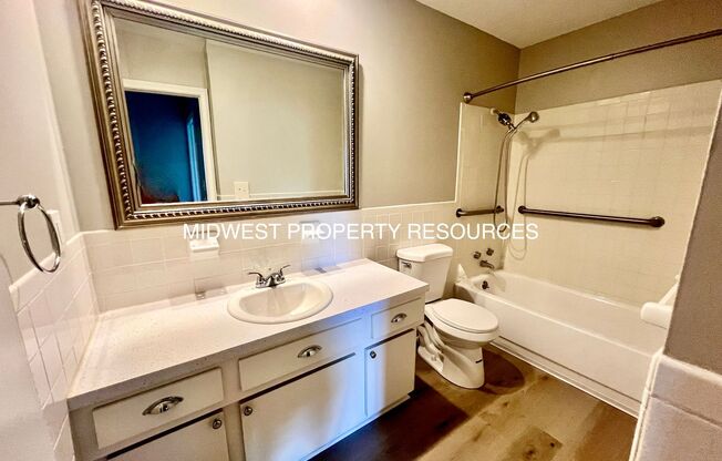 2 beds, 1.5 baths, 1,000 sqft, $1,200, Unit Unity Villa Apts - 907