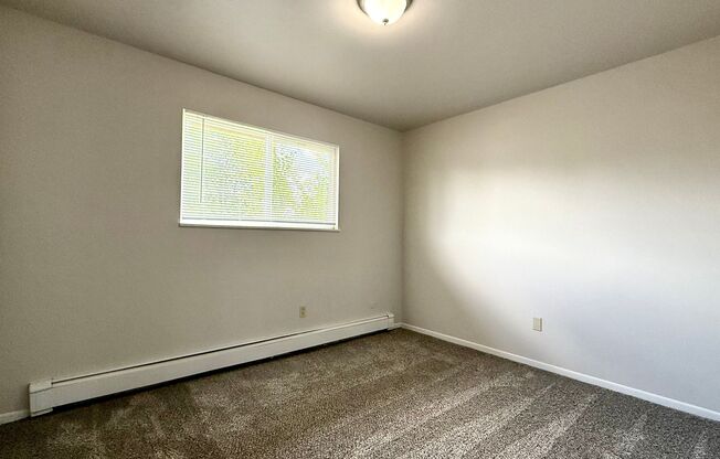 2 beds, 1 bath, 800 sqft, $1,150, Unit Unit 6