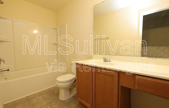 3 beds, 2.5 baths, 1,304 sqft, $1,760, Unit 105
