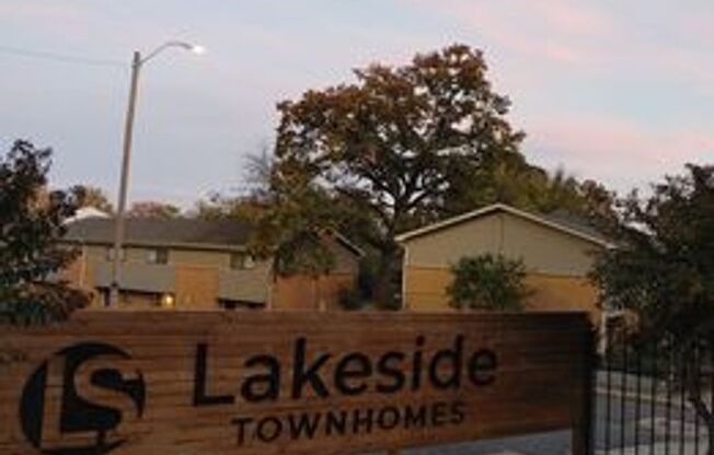 Lakeside Townhomes