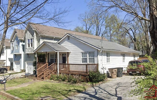 2412 CHAPEL AVE