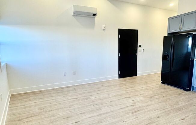 1 bed, 1 bath, 519 sqft, $1,250, Unit 304