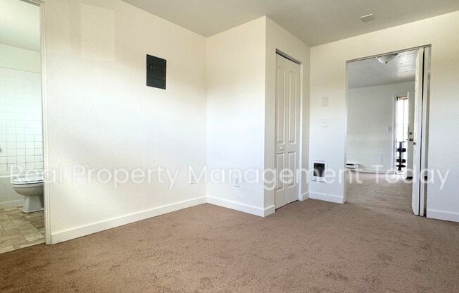 1 bed, 1 bath, 459 sqft, $1,265, Unit Unit 12