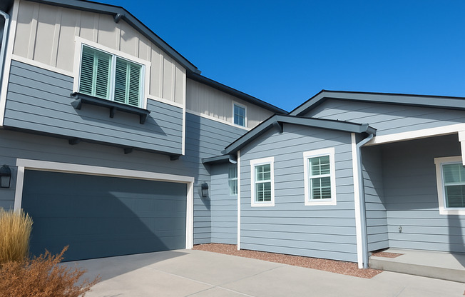 Gorgeous 3 Bedroom + Office Home Close to Memorial North!