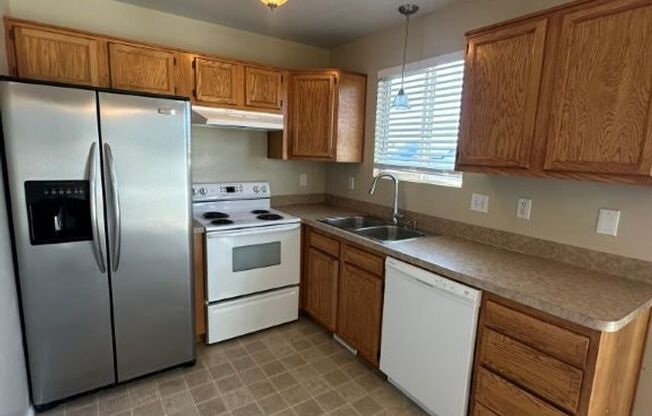 We Buy Christmas! $1000 Amazon Gift Card + Free Rent! 5 Bed 2 Bath Home in Syracuse