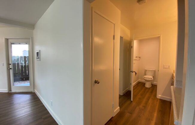 1 bed, 1 bath, 671 sqft, $2,425, Unit E-117