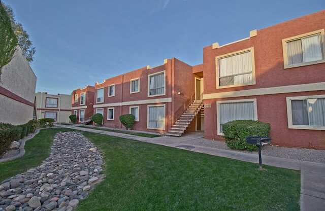 Lush Green Outdoors at La Terraza, Phoenix, AZ, 85018