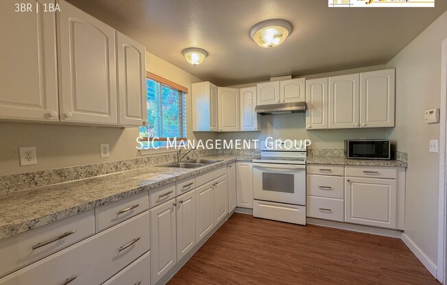 16823 34 AVE S
