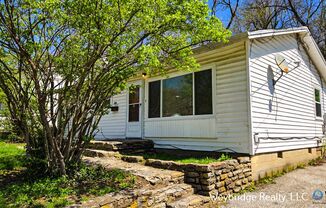 A Nice 3-Bed 1 Bath Ranch Style House in Northside!!!