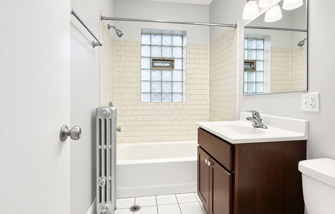 Studio, 1 bath, 425 sqft, $1,350, Unit 4756-207