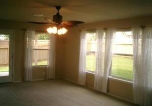 3 beds, 2.5 baths, $1,800