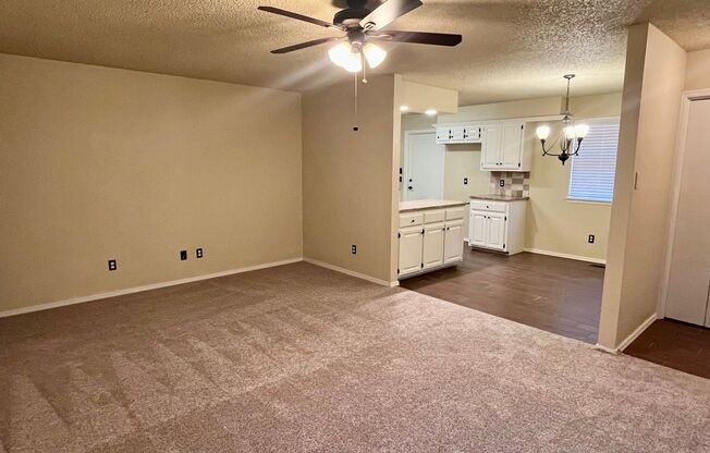 Beautiful 2 Bed 1 Bath Home in Downtown Edmond