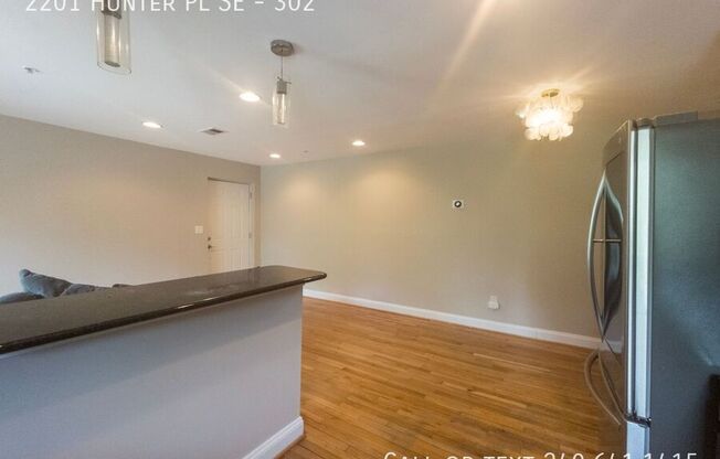 2201 HUNTER PL SE