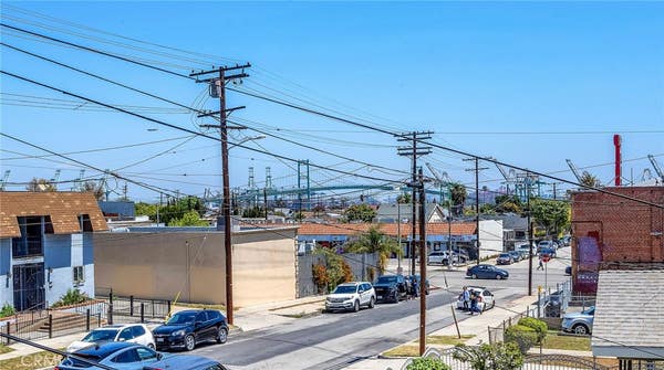 543 W SANTA CRUZ ST