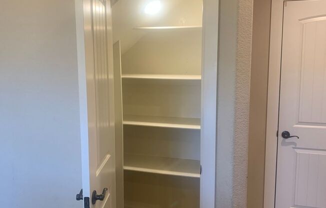 Solar Powered 4BR with Bonus Floor in Centerton