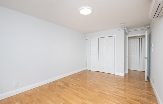 2 beds, 1 bath, 785 sqft, $3,750, Unit 18G