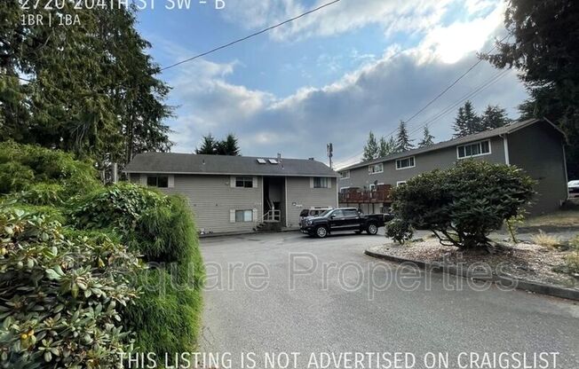 2720 204 ST SW