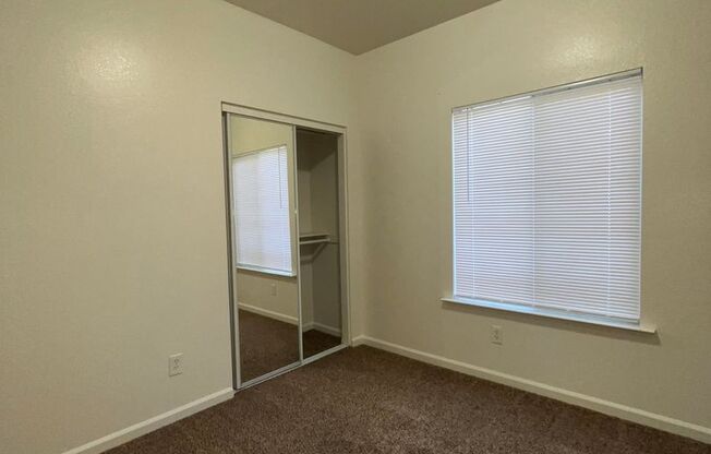 2 beds, 2 baths, $1,450, Unit 2417