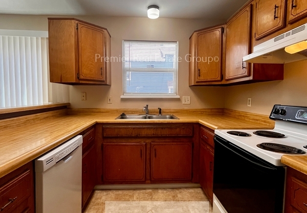 3921 DONNEY BRK CT